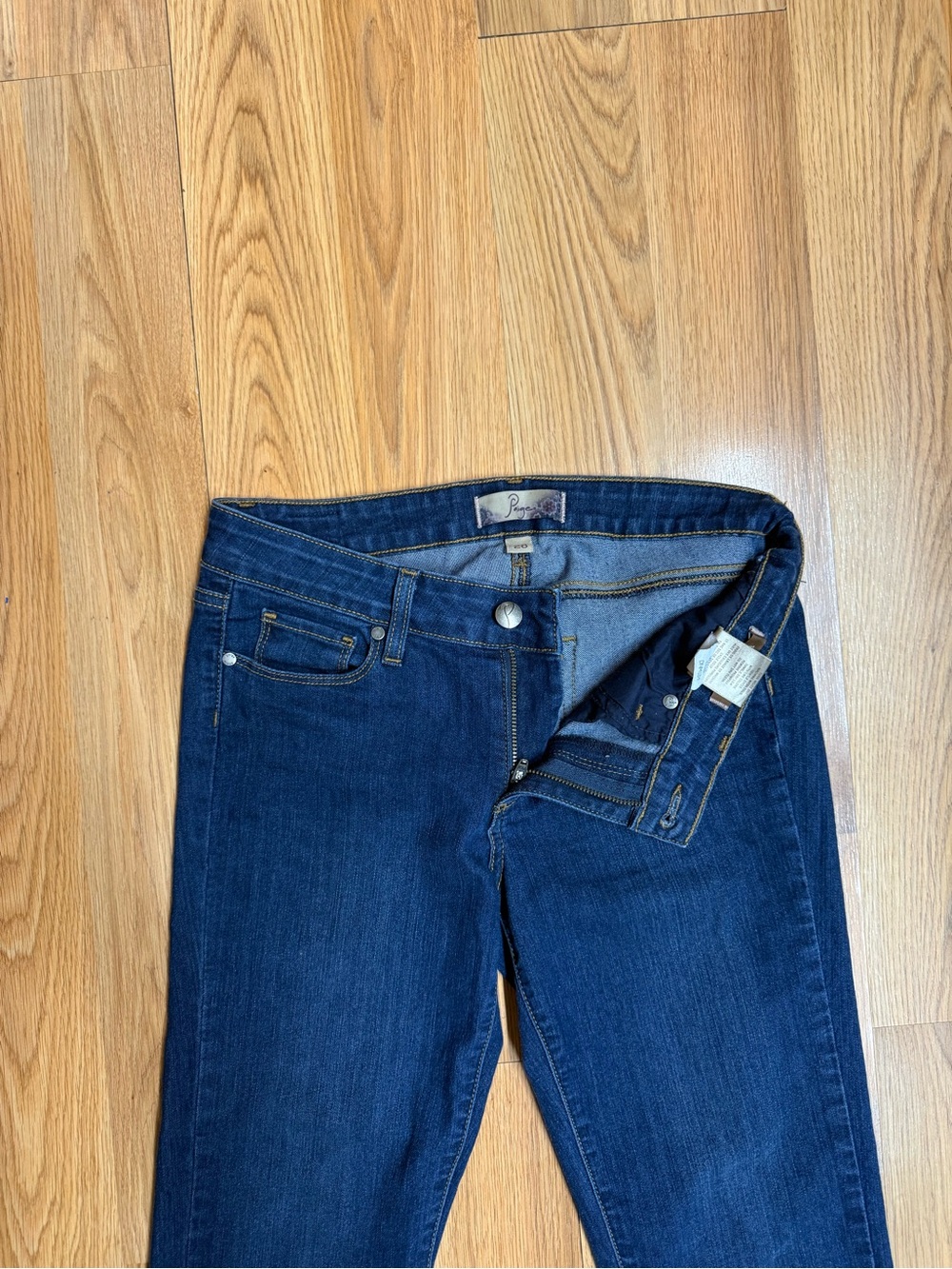 PAIGE Roxie Capri Stretch Jeans - Picture 3 of 6